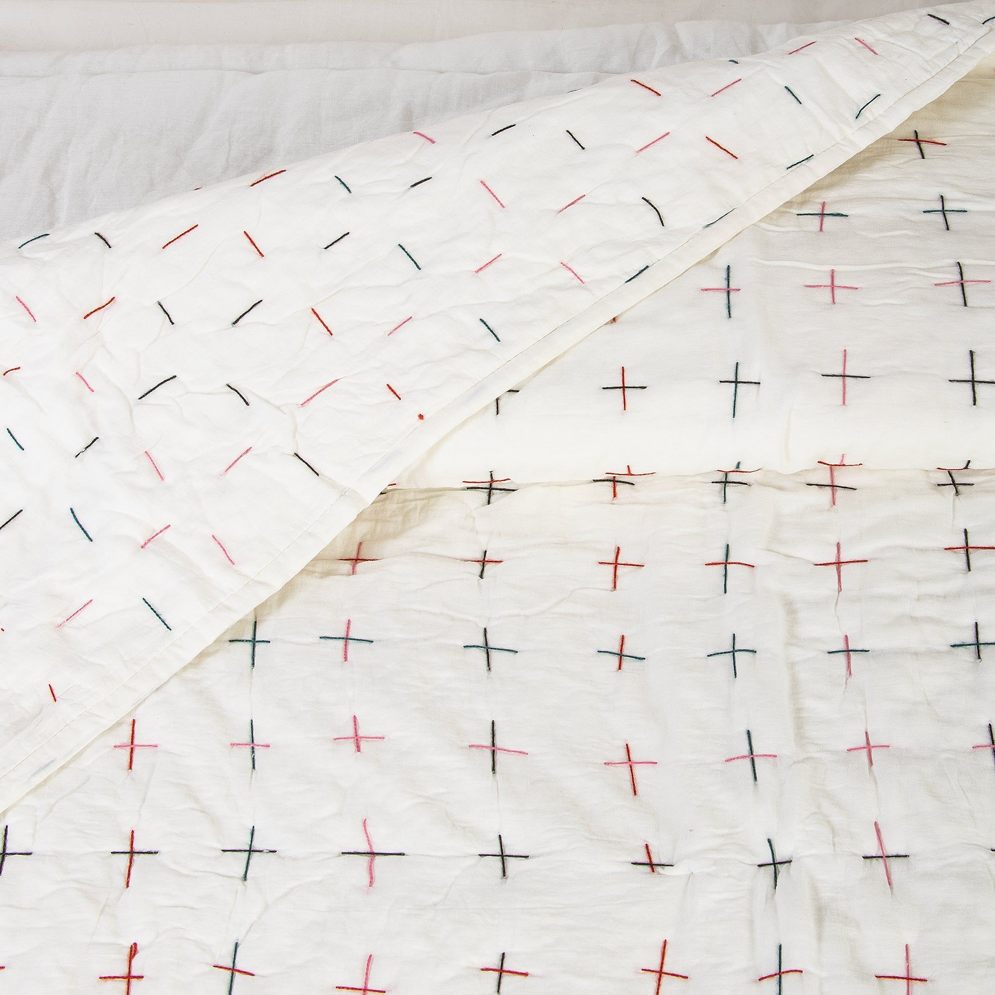 Trendy Handmde Solid Cotton Kantha Soft Blanket For Heavy Winter